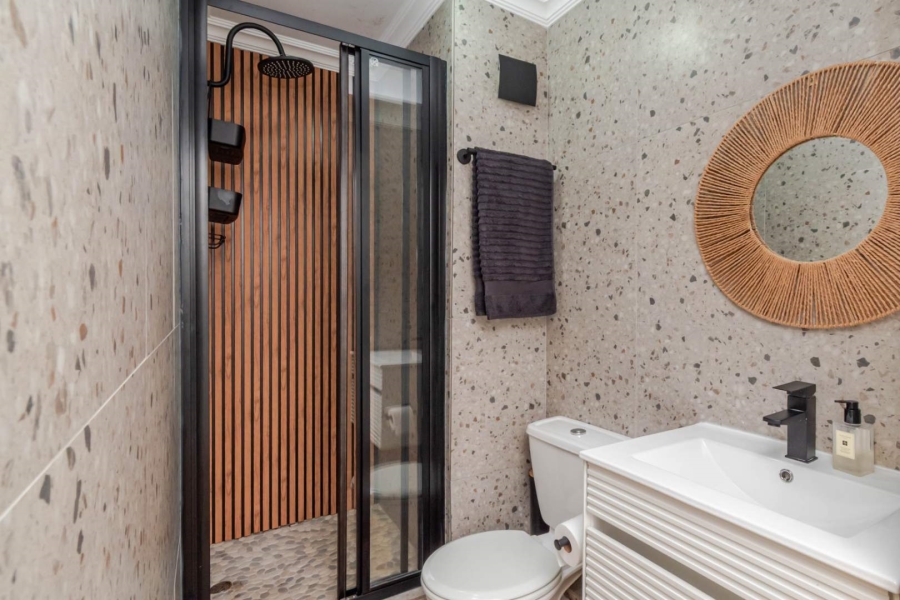 2 Bedroom Property for Sale in Bloubergstrand Western Cape
